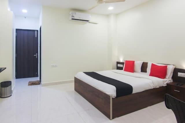 The Living Space Lonavala Εξωτερικό φωτογραφία