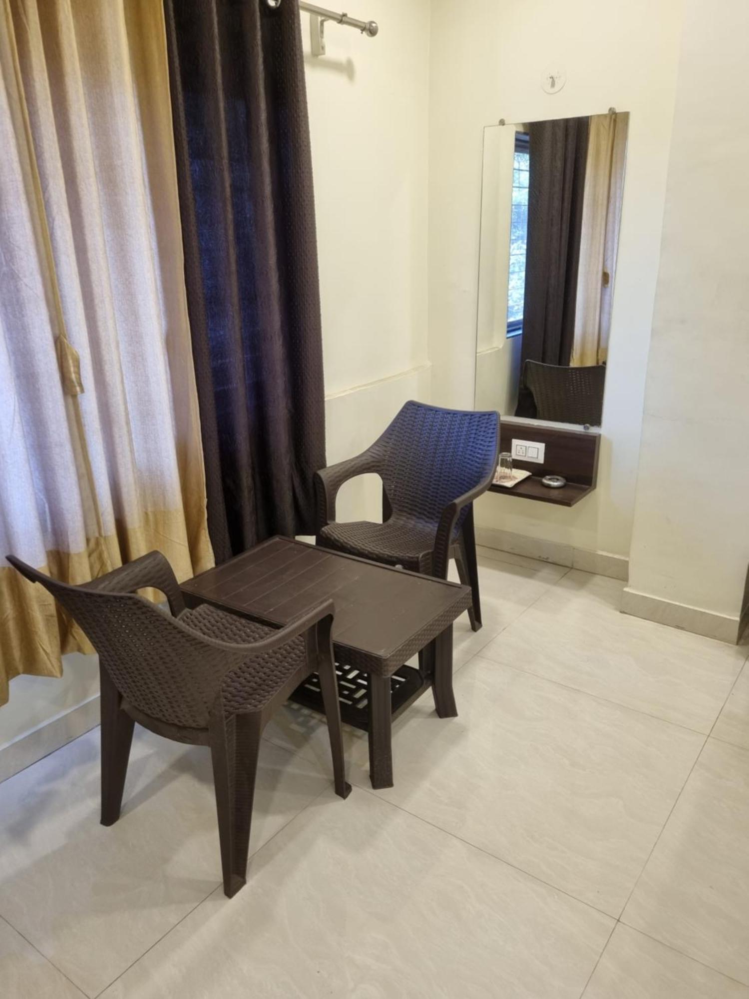 The Living Space Lonavala Εξωτερικό φωτογραφία