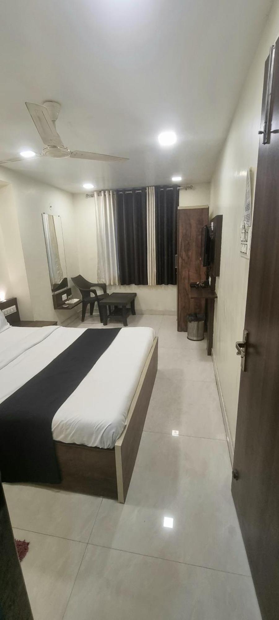 The Living Space Lonavala Εξωτερικό φωτογραφία